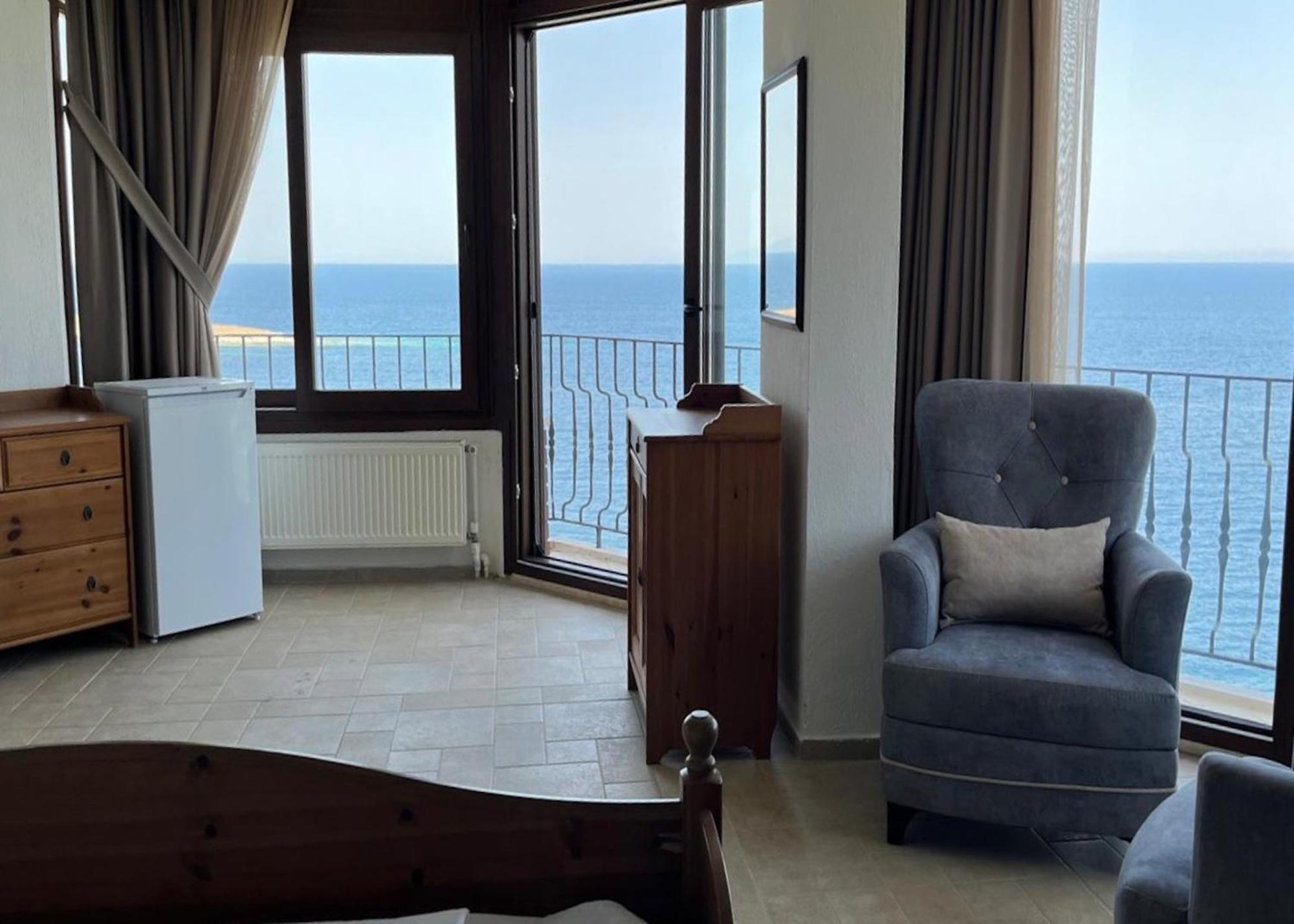 Nergis Hotel Karaburun  Luaran gambar