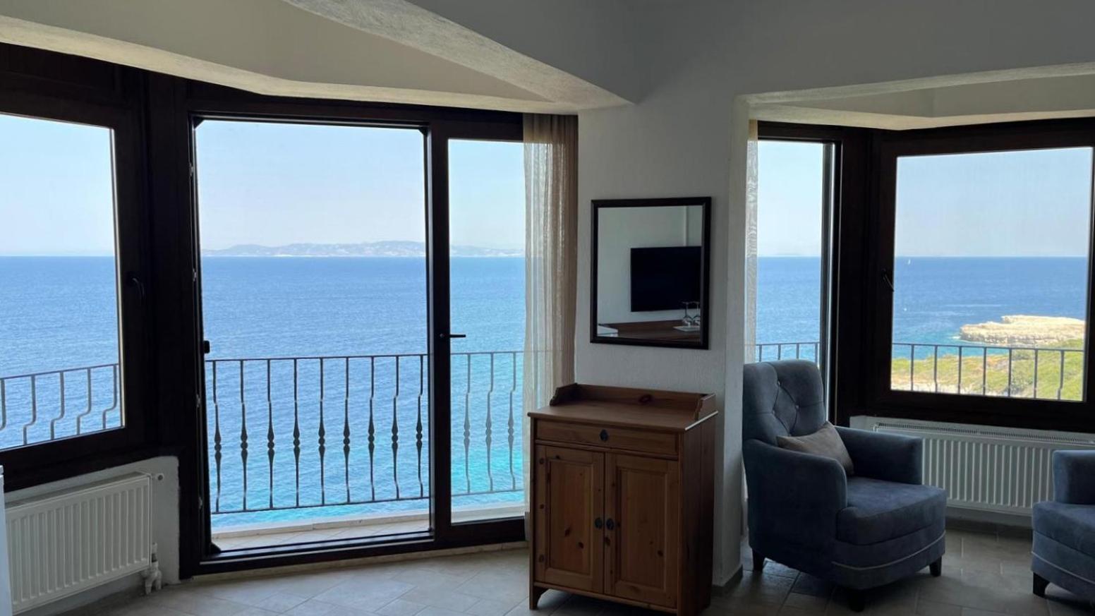 Nergis Hotel Karaburun  Luaran gambar