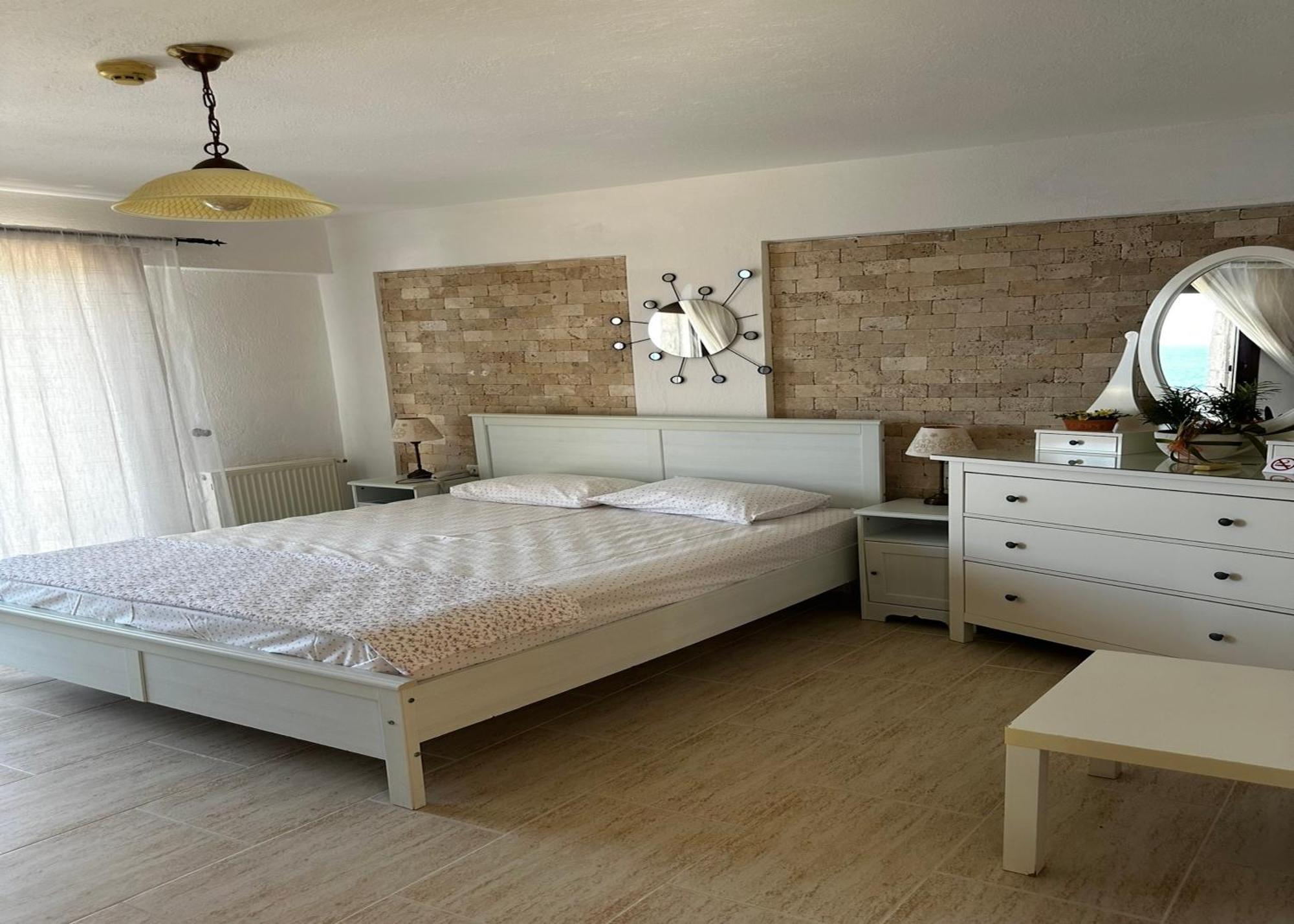 Nergis Hotel Karaburun  Luaran gambar